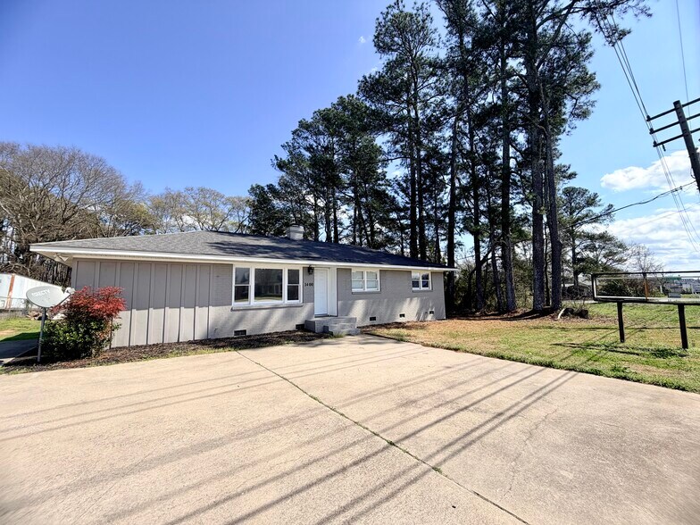 1400 Pearman Dairy Rd, Anderson, SC à vendre - Photo du bâtiment - Image 2 de 33
