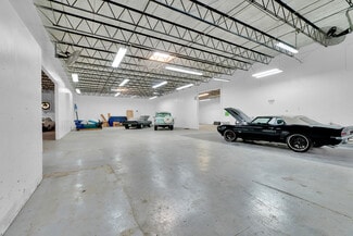 Plus de détails pour 224 NE 32nd Ct, Oakland Park, FL - Industriel à louer