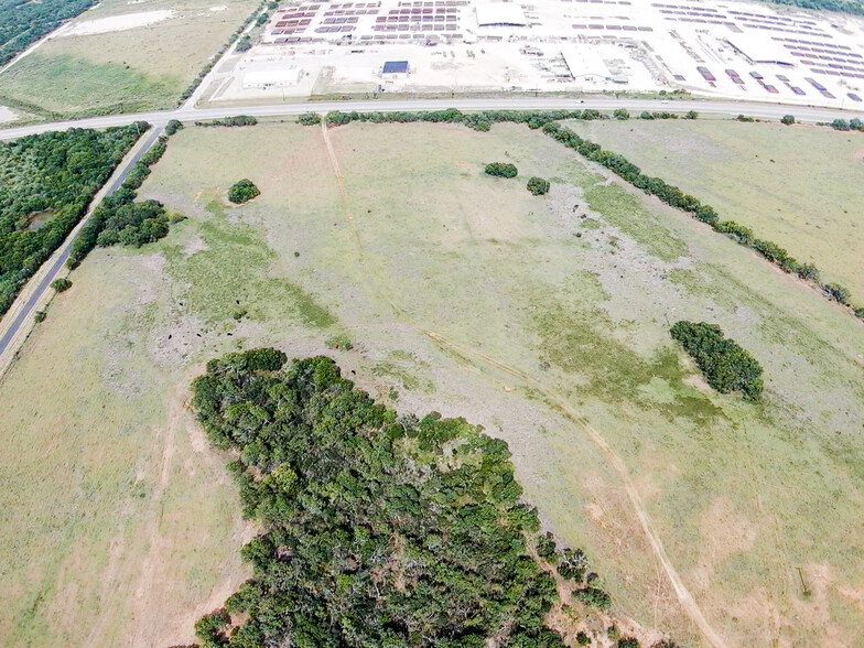 331 County Road 324, Jourdanton, TX for sale - Building Photo - Image 3 of 6