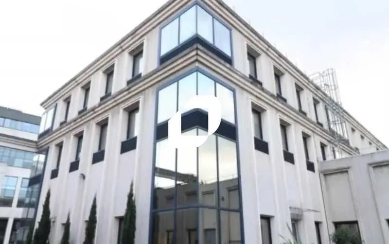 Office in Saint-Denis for lease Building Photo- Image 1 of 7