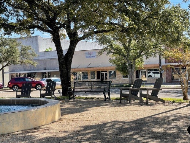 107 W Main St, Cameron, TX à vendre Photo principale- Image 1 de 20