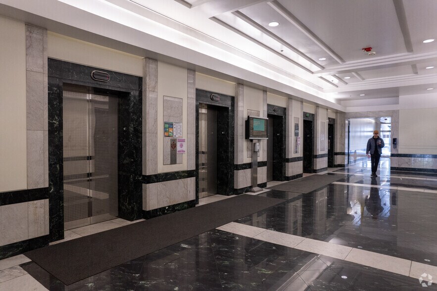 3440 Wilshire Blvd, Los Angeles, CA à louer - Photo intérieure - Image 3 de 8