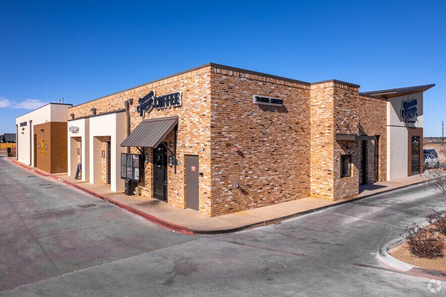 11010 Slide Rd, Lubbock, TX à louer - Photo du bâtiment - Image 2 de 4