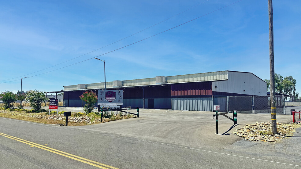3251 N Ad Art Rd, Stockton, CA for lease - Building Photo - Image 1 of 9