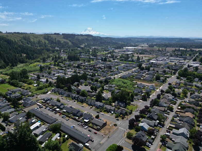 5303 Parker Rd E, Sumner, WA à vendre - Photo du bâtiment - Image 2 de 16