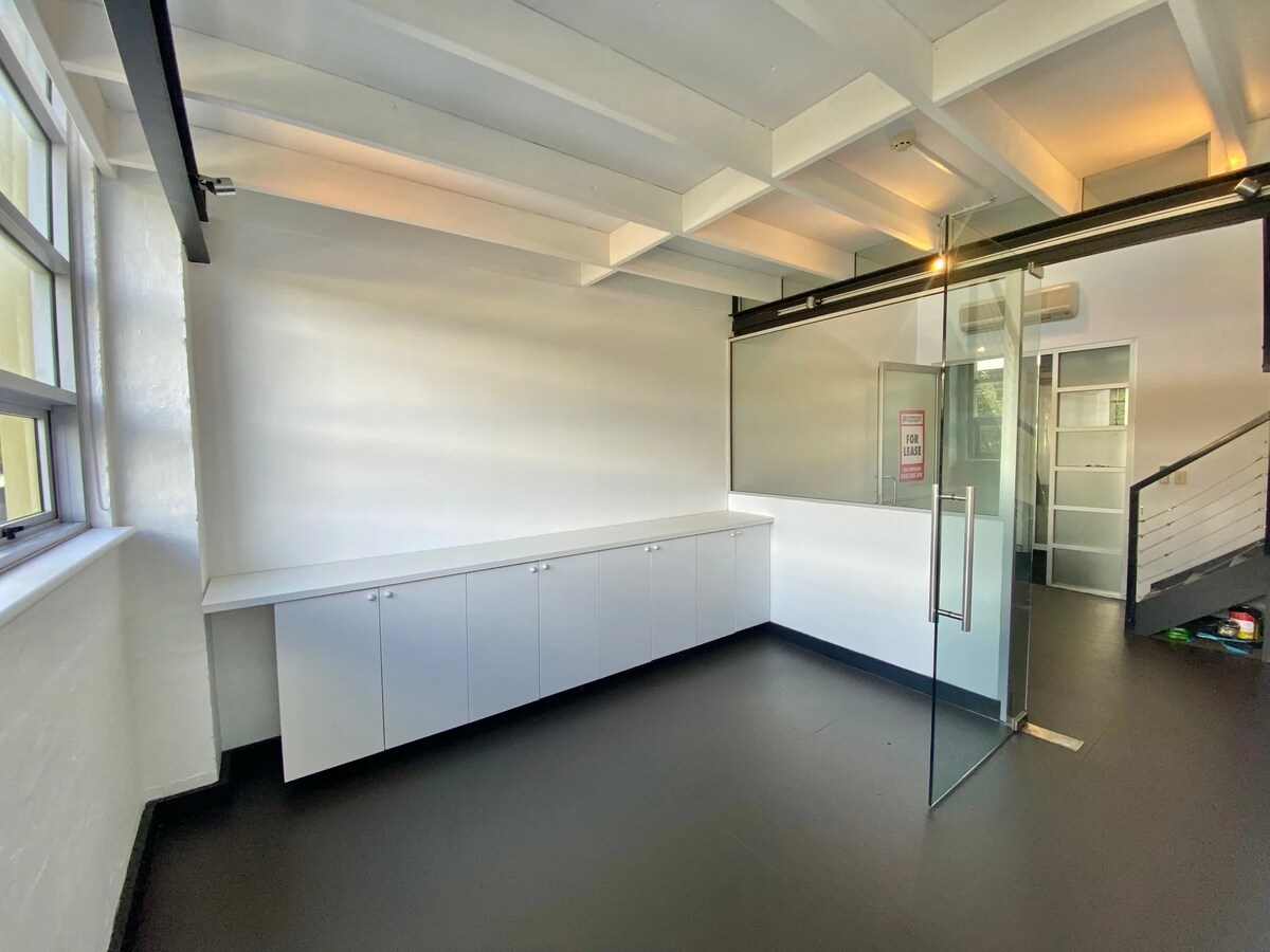 20-28 Maddox St, Alexandria, NSW 2015 - Unit 6s -  - Interior Photo - Image 2 of 9