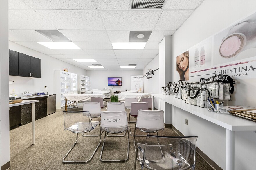 4101 Ravenswood Rd, Dania Beach, FL à louer - Photo intérieure - Image 3 de 11