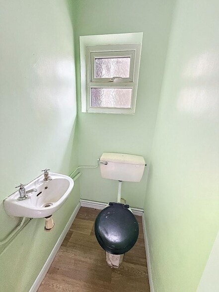 262 Werrington Rd, Stoke On Trent à louer - Photo du bâtiment - Image 2 de 6