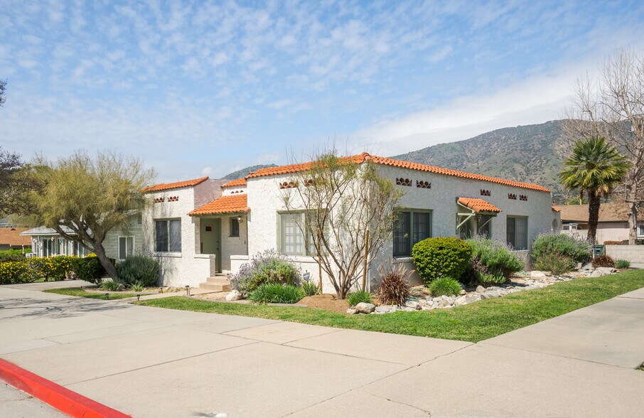 101 W Bennett Ave, Glendora, CA à vendre - Photo du bâtiment - Image 2 de 3
