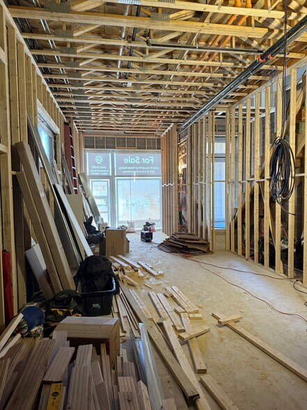 2046 N Damen Ave, Chicago, IL à vendre - Photo du bâtiment - Image 2 de 3