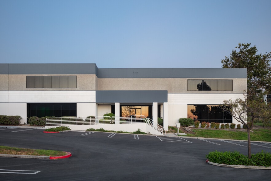 2651 La Mirada Dr, Vista, CA for sale - Building Photo - Image 3 of 15
