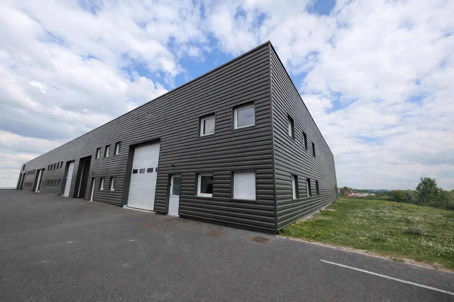 Rue Capitaine Georges Madon, Reims for sale Building Photo- Image 1 of 9