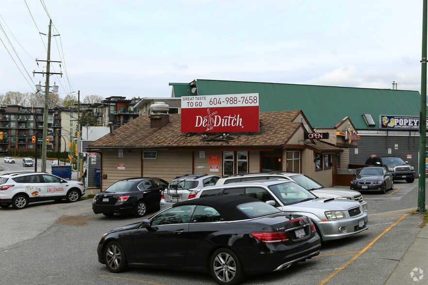 657 3rd St W, North Vancouver, BC for sale - Building Photo - Image 1 of 6