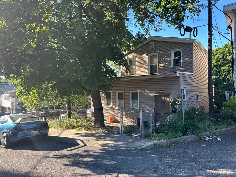 1614 34th St, North Bergen, NJ à vendre - Photo du bâtiment - Image 3 de 3