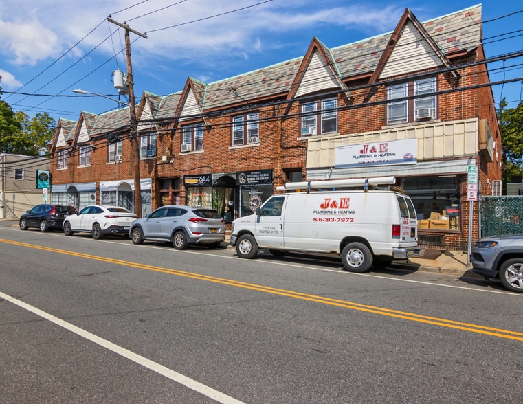 615-621 Seamon Ave & 2 Carleton Pl portfolio of 2 properties for sale on LoopNet.ca - Building Photo - Image 2 of 14