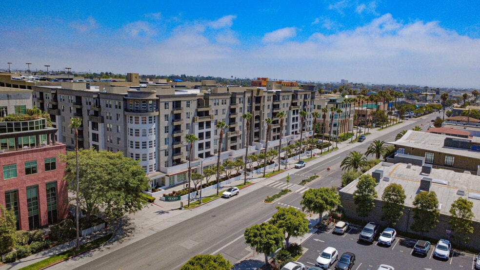 2200 Colorado Ave, Santa Monica, CA for lease - Building Photo - Image 2 of 4