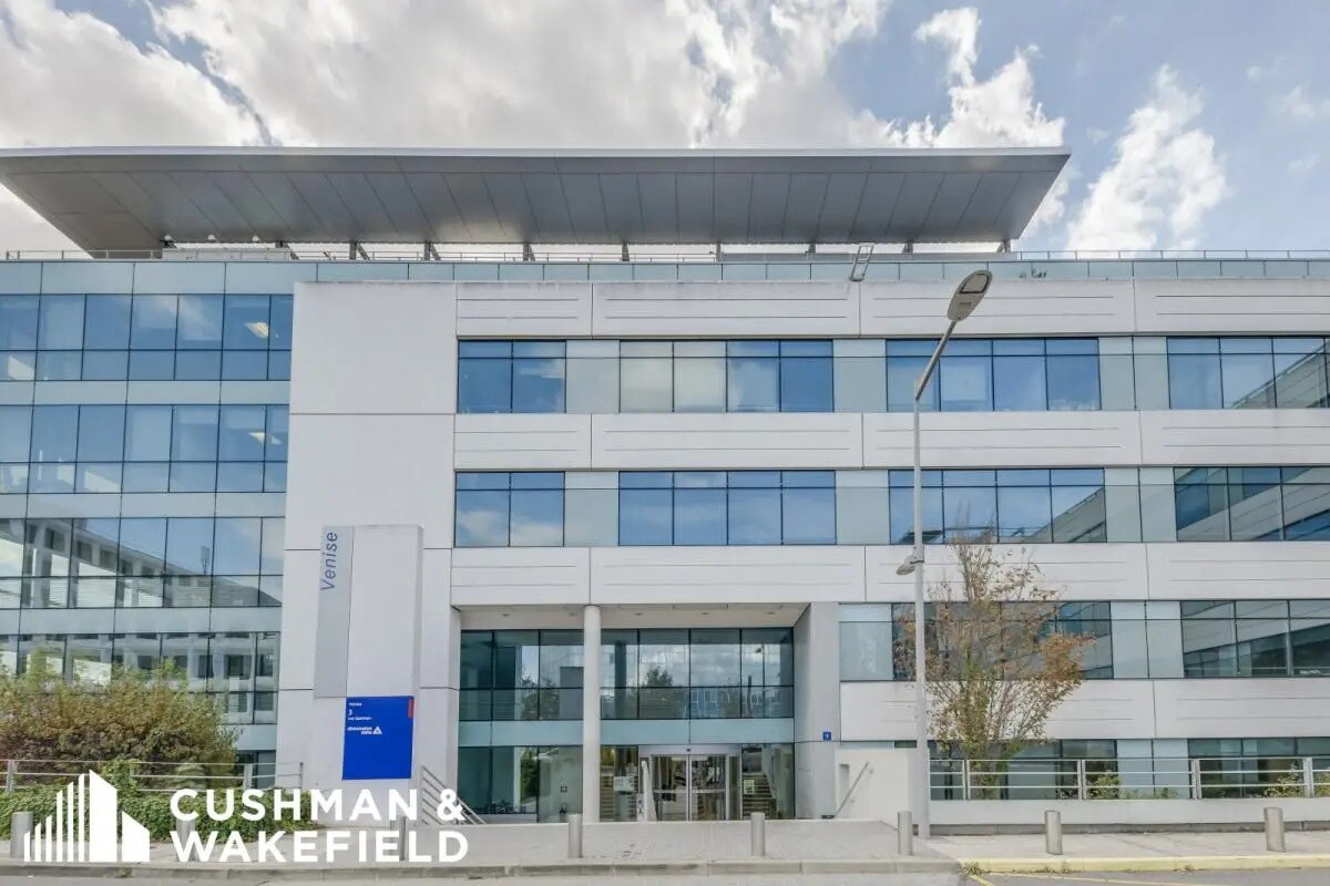 3 Rue Saarinen, Rungis for lease Primary Photo- Image 1 of 9