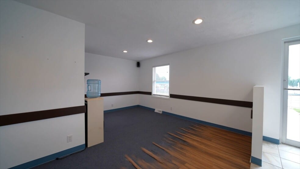 3165 County Farm Rd, Jackson, MI à vendre - Vidéo sur l’inscription commerciale - Image 2 de 48