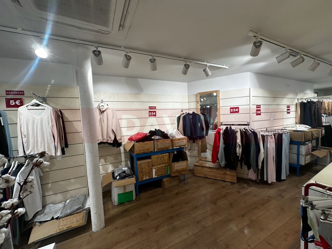 Commerce de détail dans Barcelone, Barcelona à louer Photo intérieure- Image 1 de 29