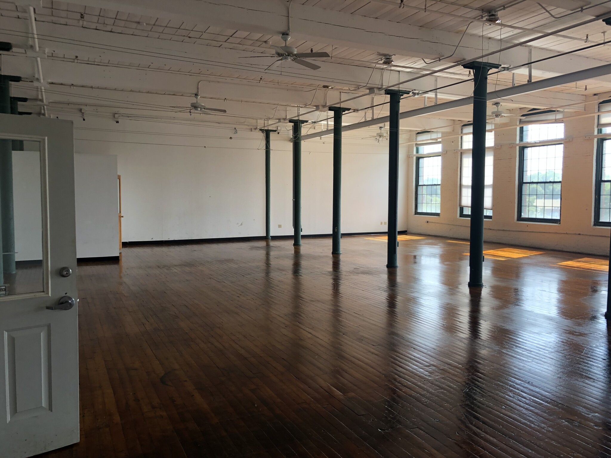 90 Bridge St, Westbrook, ME for lease Interior Photo- Image 1 of 4