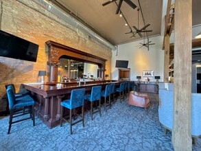 1027-1031 W Madison St, Chicago, IL for lease Interior Photo- Image 1 of 9