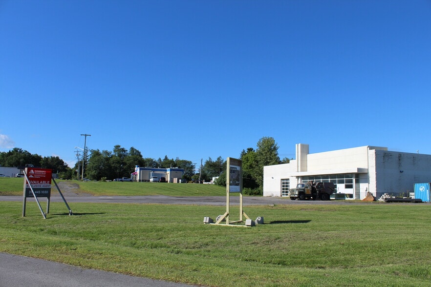 8555 Seneca Tpke, New Hartford, NY for sale - Building Photo - Image 2 of 3