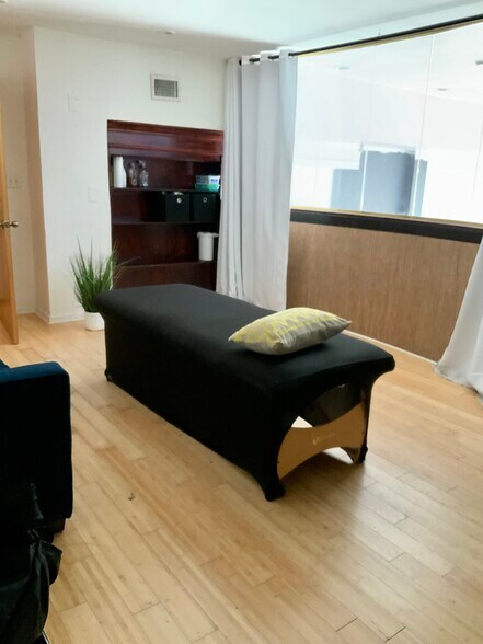 465 W 41st St, Miami Beach, FL à louer - Photo intérieure - Image 3 de 6