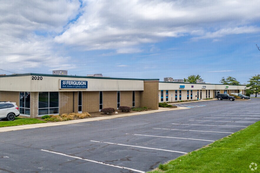 2020 Springdale Rd, Cherry Hill, NJ à louer - Photo principale - Image 1 de 4