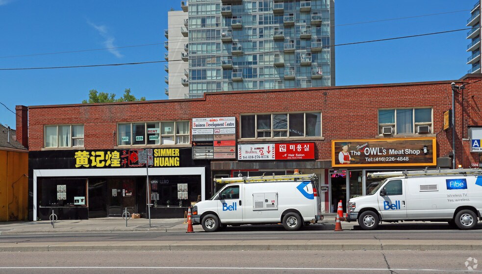 5330-5334 Yonge St, Toronto, ON à louer - Photo du bâtiment - Image 3 de 4