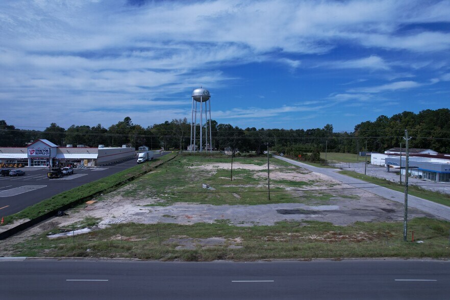 2 Acres - TBD N Williamsburg County Highway, Kingstree, SC à vendre - Photo du bâtiment - Image 3 de 10