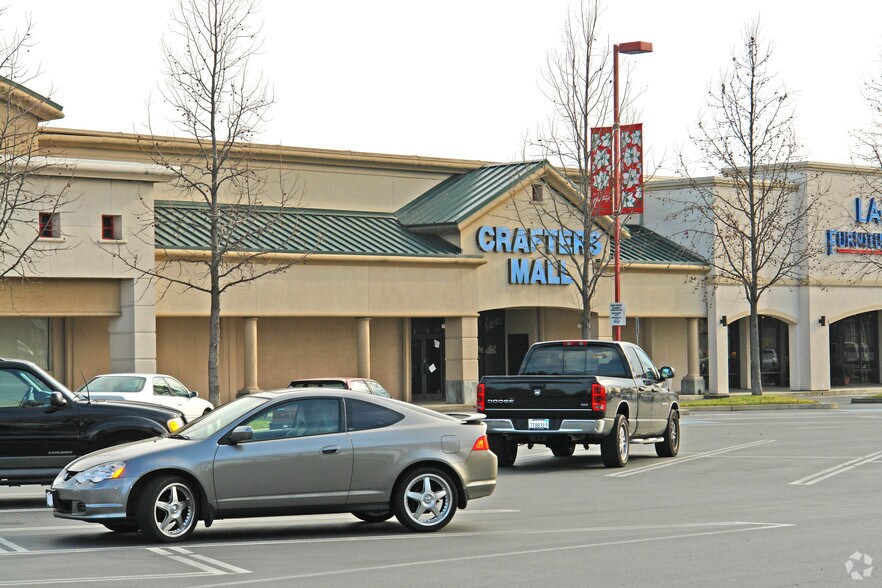 2355-2375 Athens Ave, Redding, CA à vendre - Photo principale - Image 1 de 14