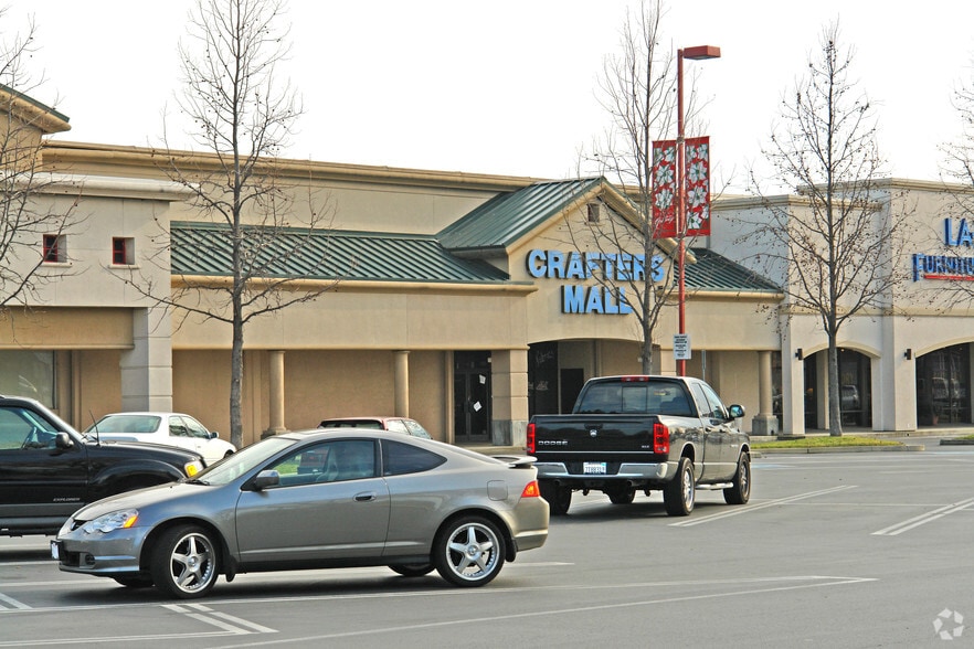 2355-2375 Athens Ave, Redding, CA for sale - Primary Photo - Image 1 of 14