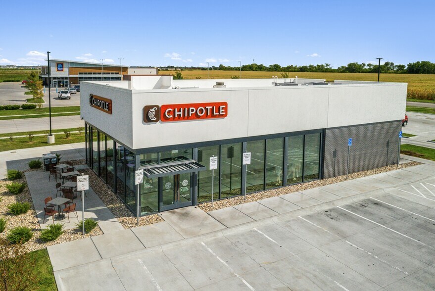 3550 E Elk Ln, Fremont, NE à vendre - Photo principale - Image 1 de 5