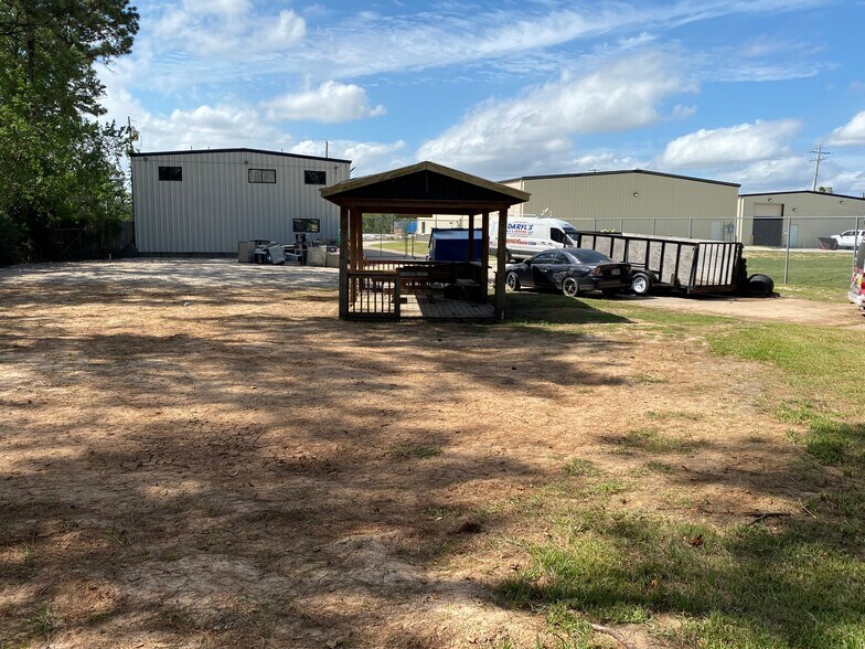 4229 Interstate 45, Dickinson, TX à louer - Photo du bâtiment - Image 3 de 3