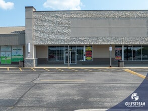 650-712 Eastern Blvd, Clarksville, IN for lease Building Photo- Image 2 of 3