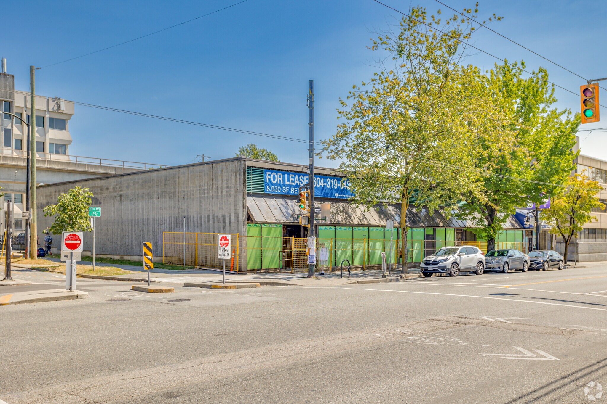 2606 Commercial Dr, Vancouver, BC for lease Primary Photo- Image 1 of 3