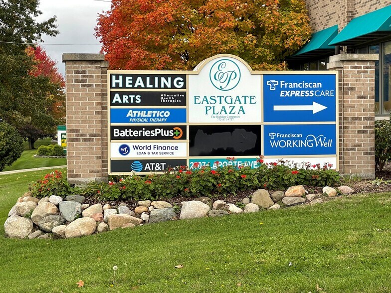 2307 LaPorte Ave, Valparaiso, IN à louer - Photo du bâtiment - Image 2 de 5