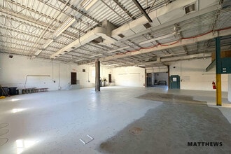 724 N Ardmore Ave, Villa Park, IL for lease Interior Photo- Image 2 of 4