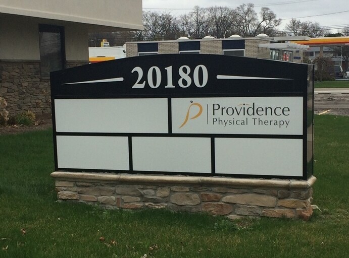 20180 W 12 Mile Rd, Southfield, MI à vendre - Photo du bâtiment - Image 2 de 3