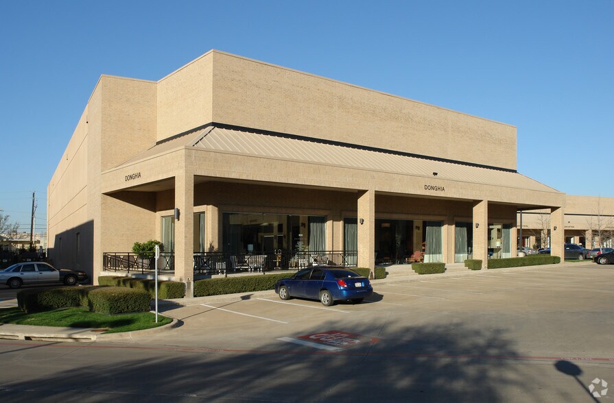 1250 Slocum St, Dallas, TX à louer - Photo du bâtiment - Image 2 de 7