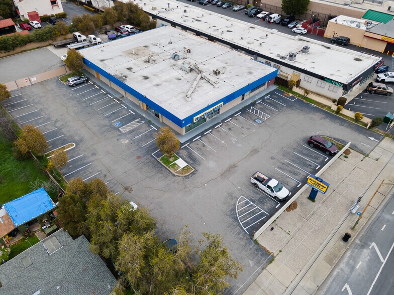 465 Blossom Hill Rd, San Jose, CA à vendre - Photo du bâtiment - Image 3 de 17