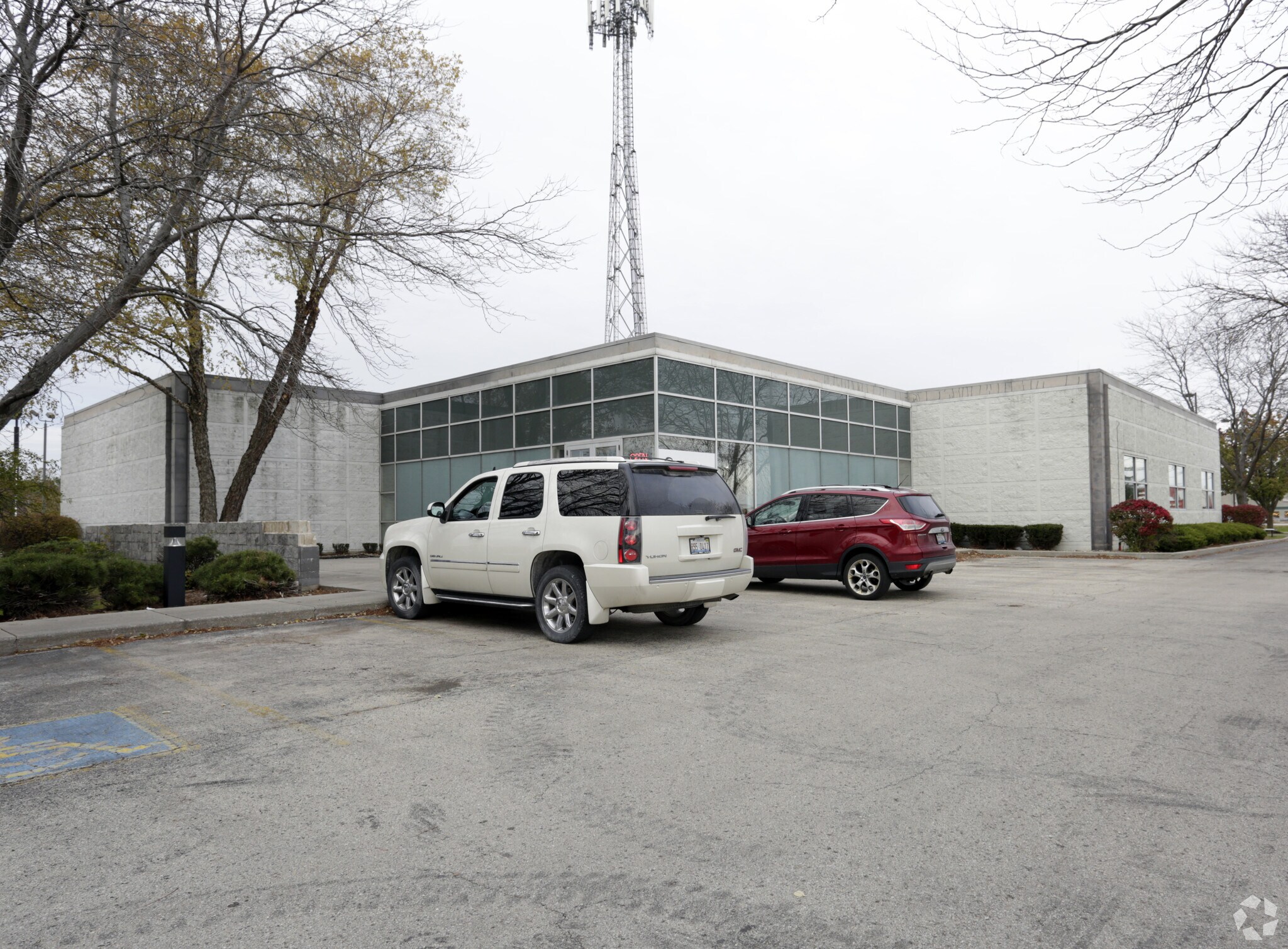 4371 Venture Dr, Peru, IL à louer Photo principale- Image 1 de 2