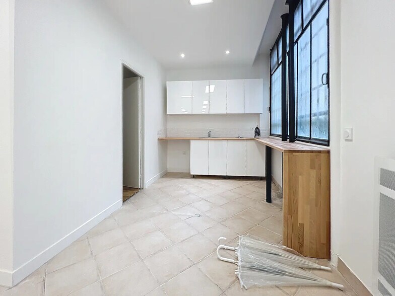 Commerce de détail dans Paris à louer - Photo du bâtiment - Image 3 de 6