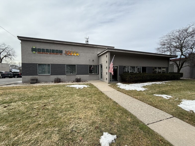2139 Kalamazoo Ave SE, Grand Rapids, MI for lease - Building Photo - Image 2 of 12