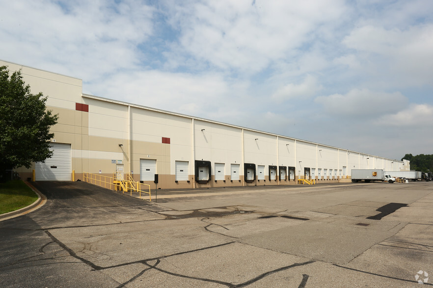 10725 Harrison Rd, Romulus, MI for lease - Building Photo - Image 2 of 6