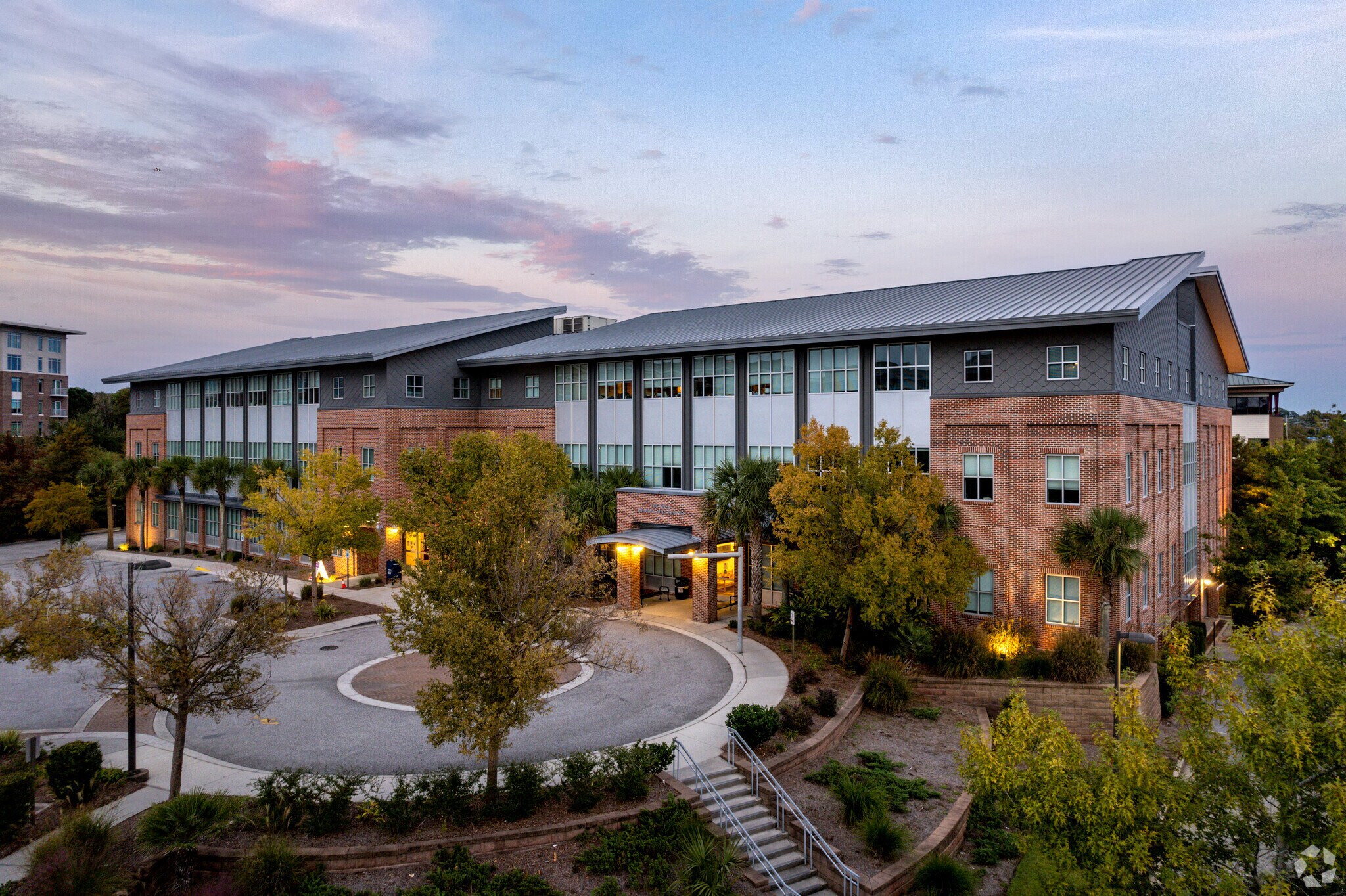 180 Wingo Way, Mount Pleasant, SC à louer Photo principale- Image 1 de 18