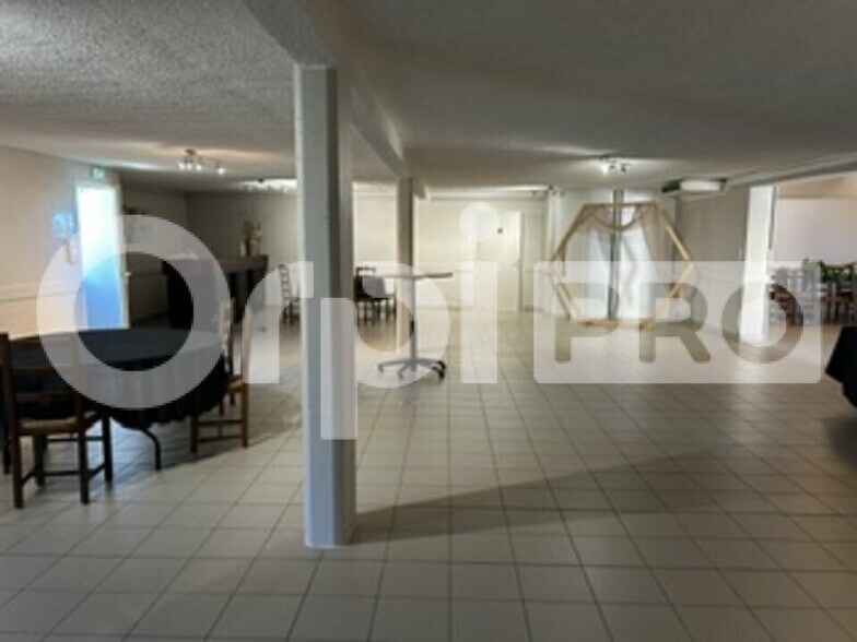 Office in Belleville for sale - Building Photo - Image 3 of 12