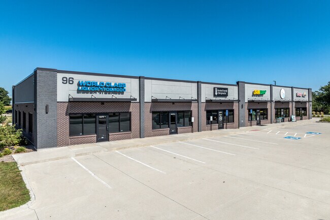 More details for 96 Paine Cir, Bondurant, IA - Retail for Lease
