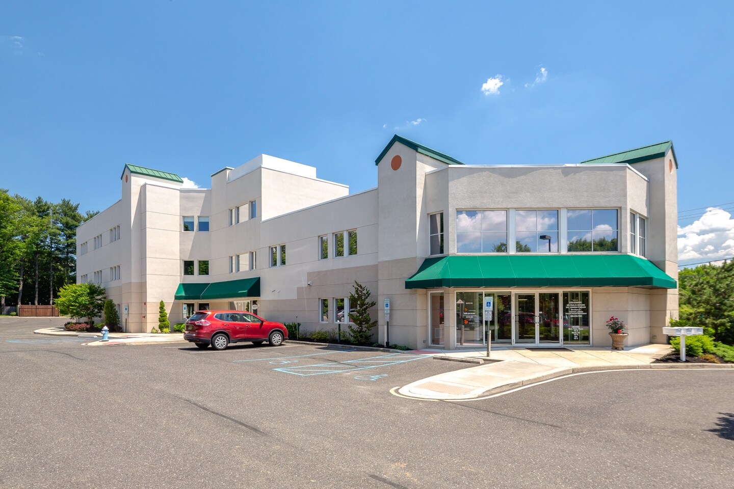 3221 Route 38, Mount Laurel, NJ à louer Photo du bâtiment- Image 1 de 13