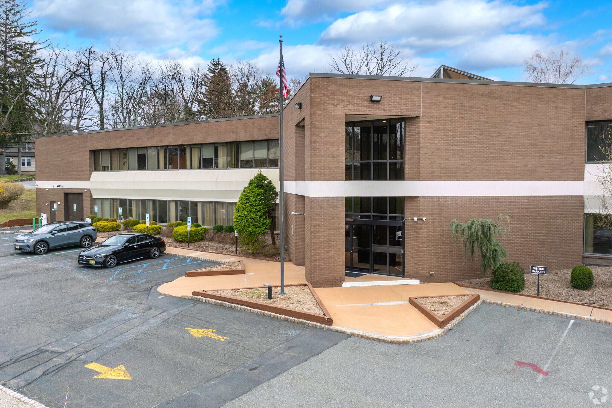 6 Arrow Rd, Ramsey, NJ à vendre Photo principale- Image 1 de 20